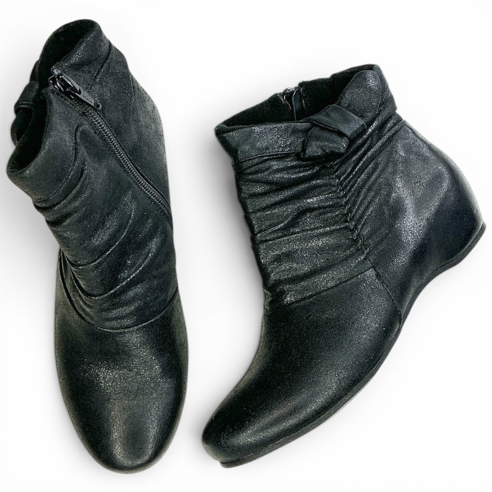 Baretraps Black Sakari Ankle Booties‎ Women 6M Ruched Bow Low Wedge BTF16-10335